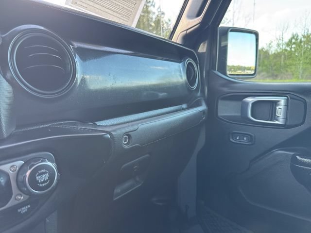 Used 2022 Jeep Gladiator Sport AWD/4WD image 25