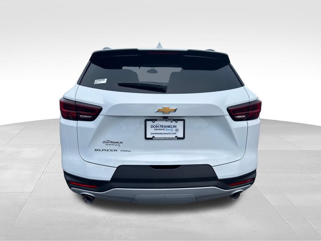 New 2026 Chevrolet Blazer LT w/ Convenience Package AWD/4WD image 4