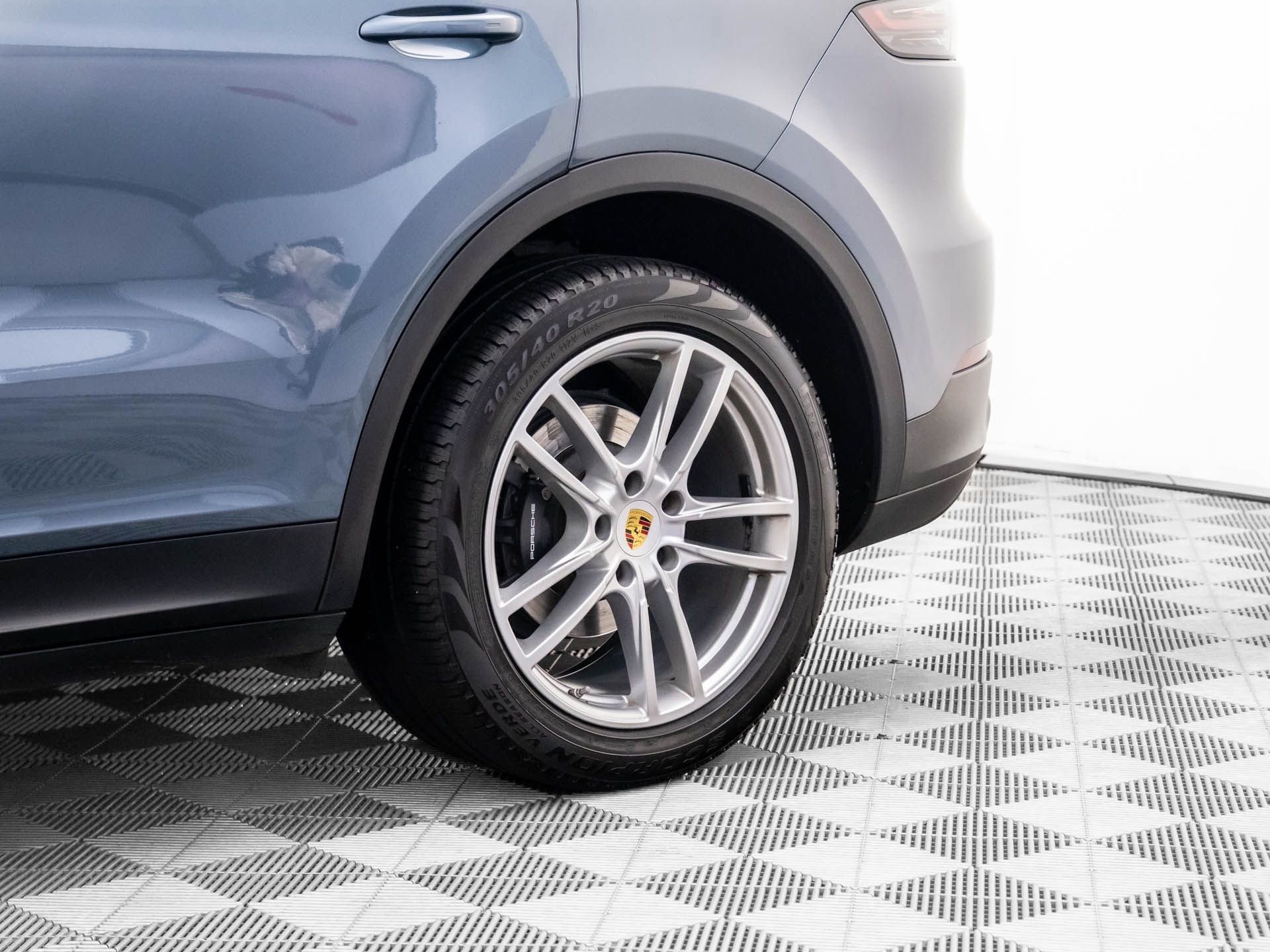 Used 2019 Porsche Cayenne image 34