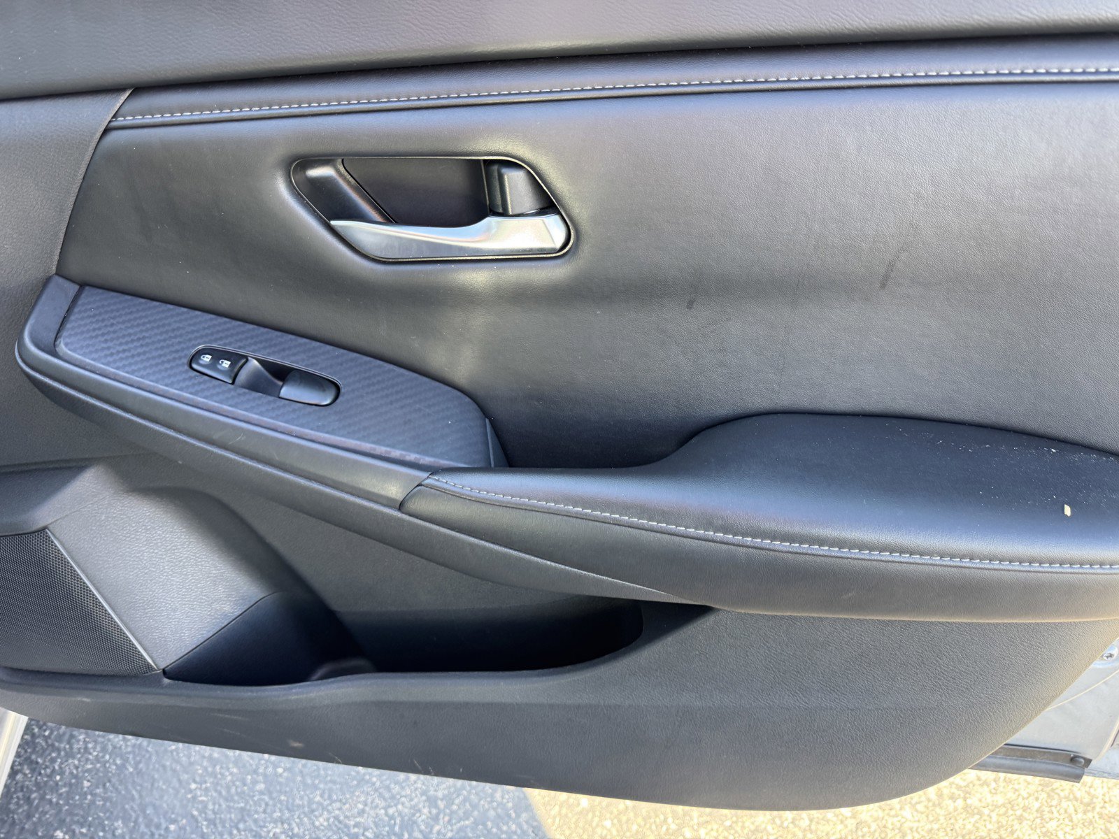 Used 2023 Nissan Sentra SV image 9