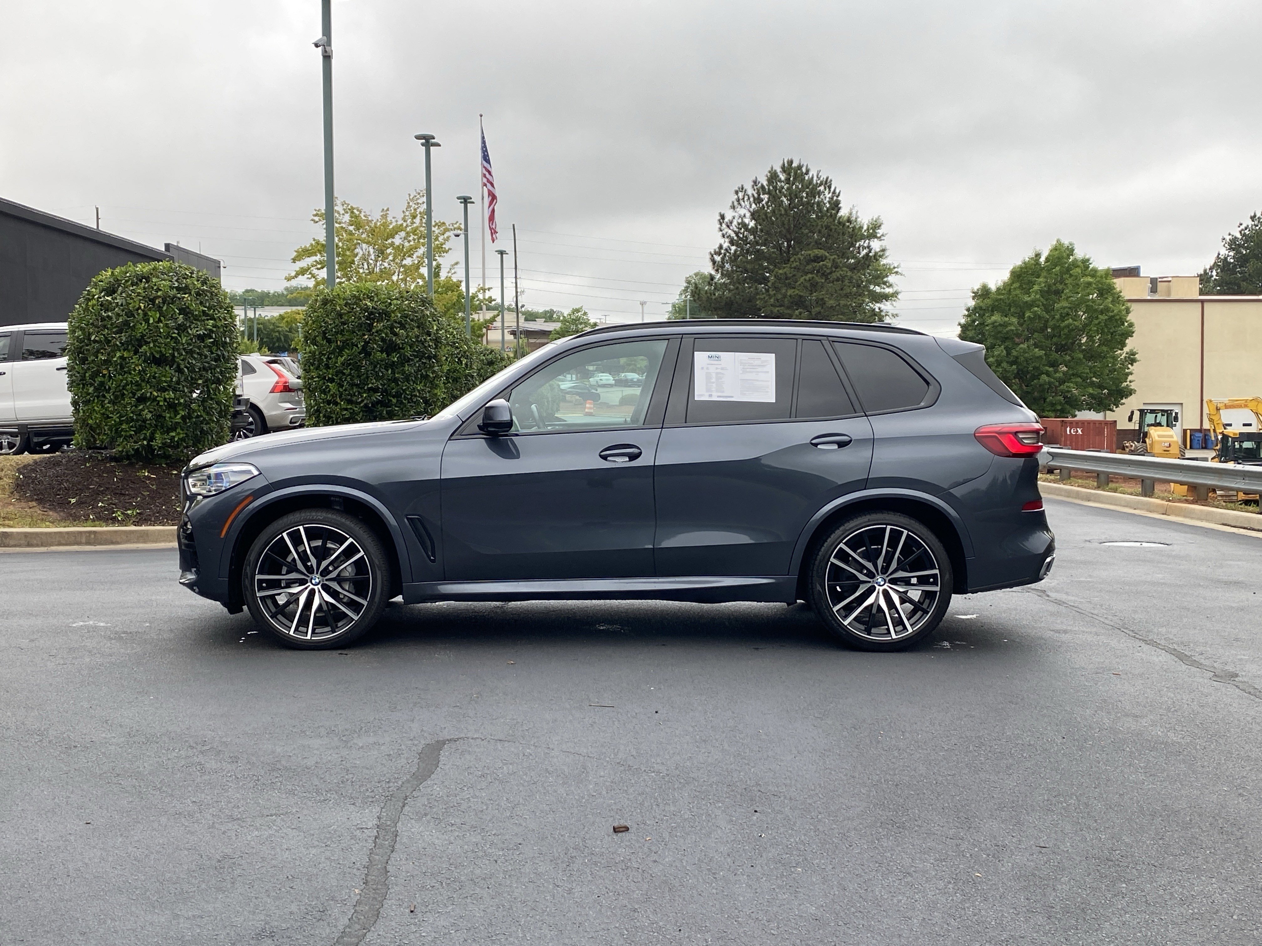 Used 2019 BMW X5 xDrive40i w/ M Sport Package AWD/4WD image 15