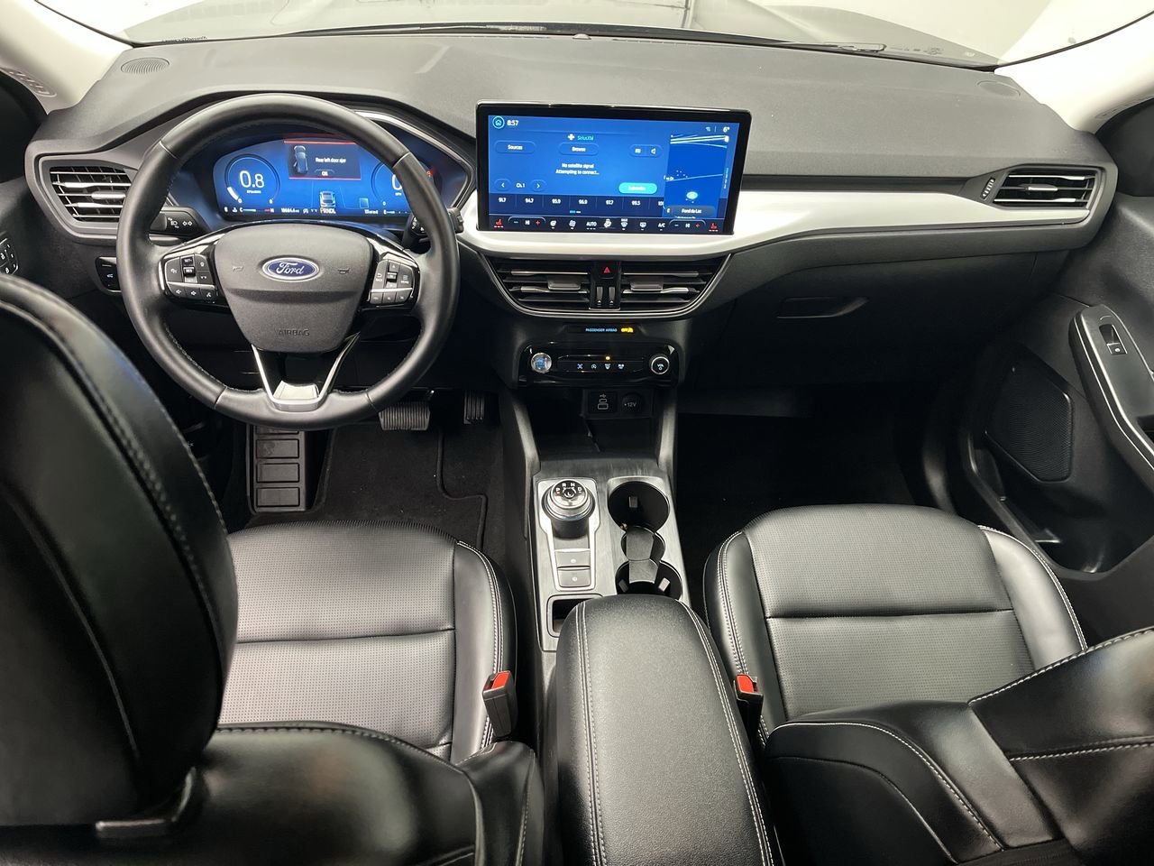 Used 2025 Ford Escape Platinum AWD/4WD image 4