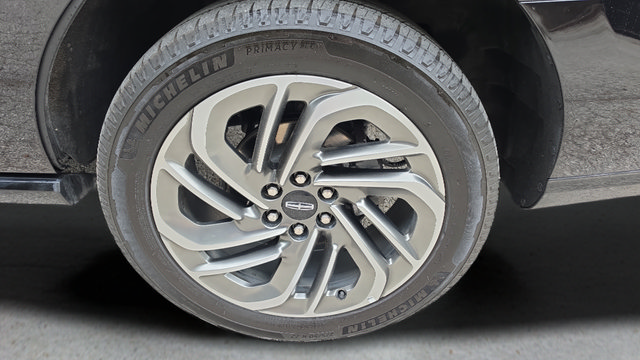 Used 2025 Lincoln Navigator Reserve AWD/4WD image 19