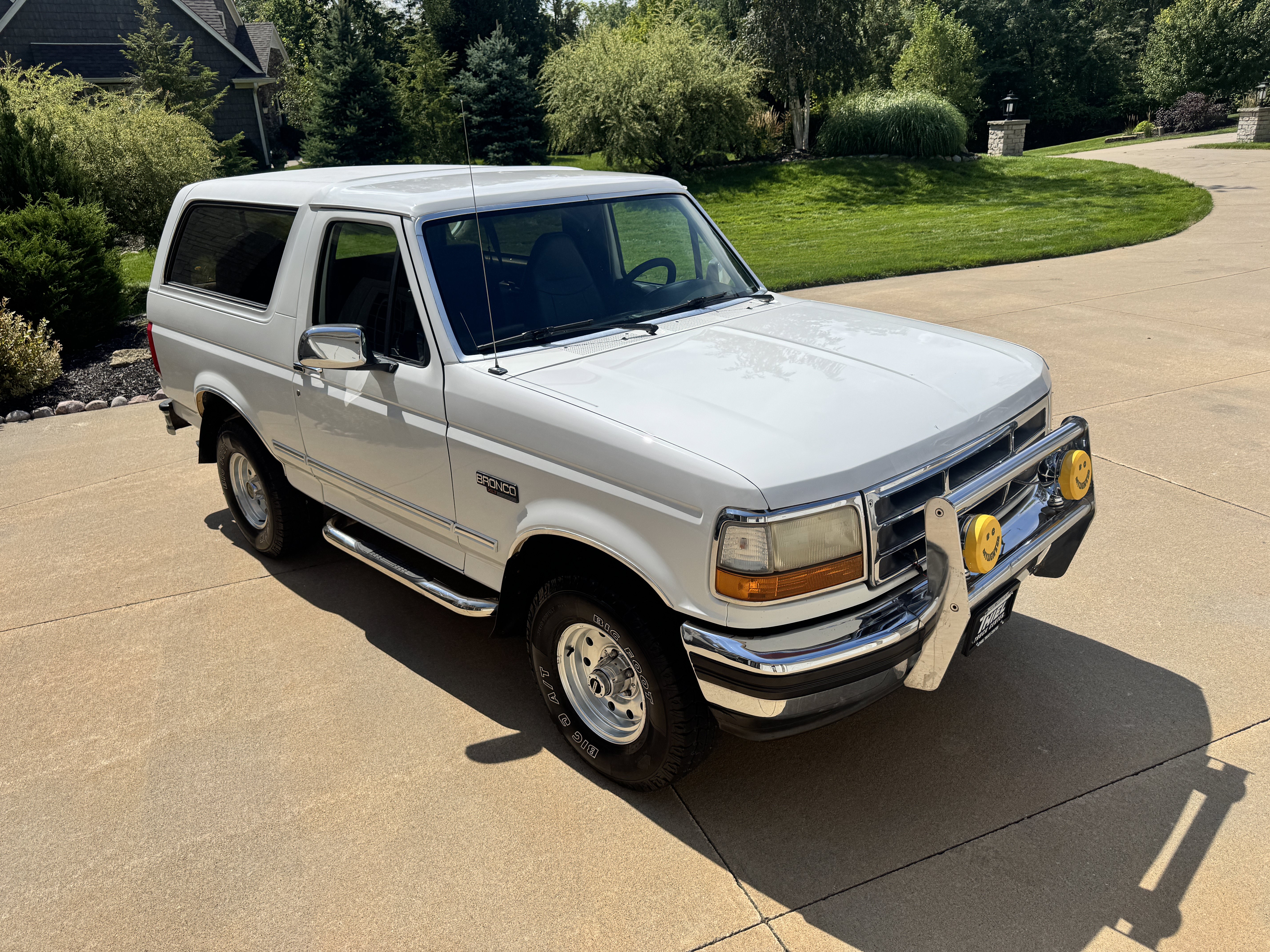 Used 1993 Ford Bronco XLT AWD/4WD image 32