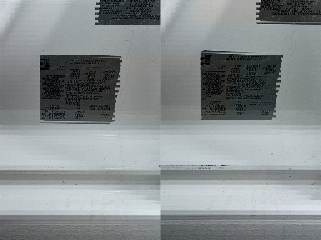 Used 2020 GMC Sierra 3500 AT4 w/ AT4 Premium Package image 27