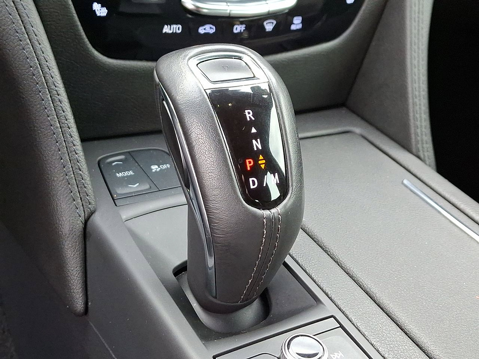 Certified 2020 Cadillac CT6 Luxury w/ LPO, Exterior Accent Package AWD/4WD image 12