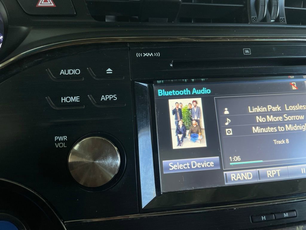 Used 2016 Toyota Avalon Limited image 46