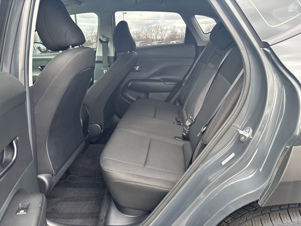 Used 2024 Hyundai Kona SE image 15