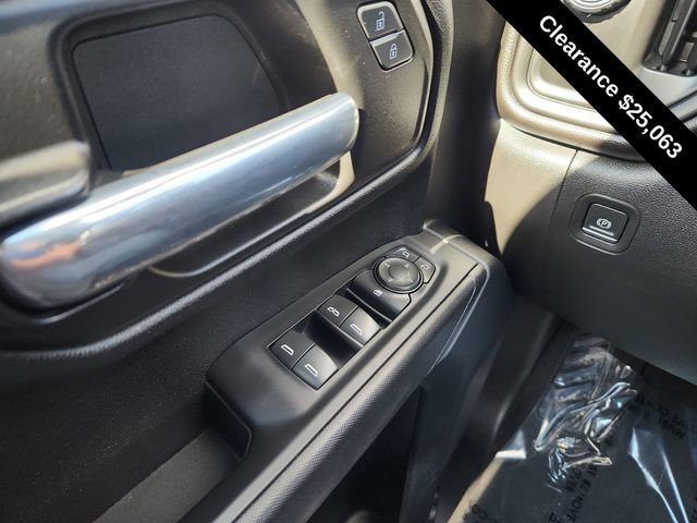 Used 2022 Chevrolet Silverado 1500 Custom image 32
