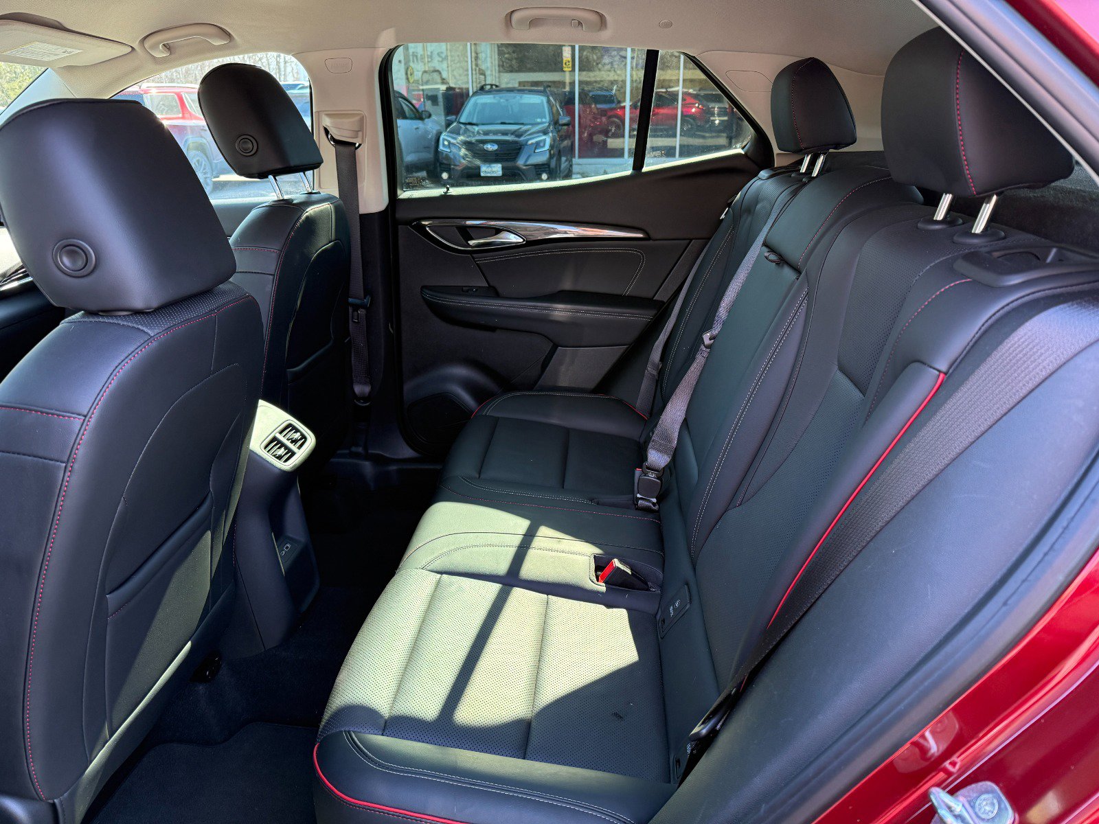 Used 2022 Buick Envision Essence w/ Technology Package II image 16