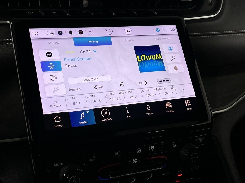 Certified 2024 Jeep Grand Cherokee L Limited w/ Luxury Tech Group II image 18