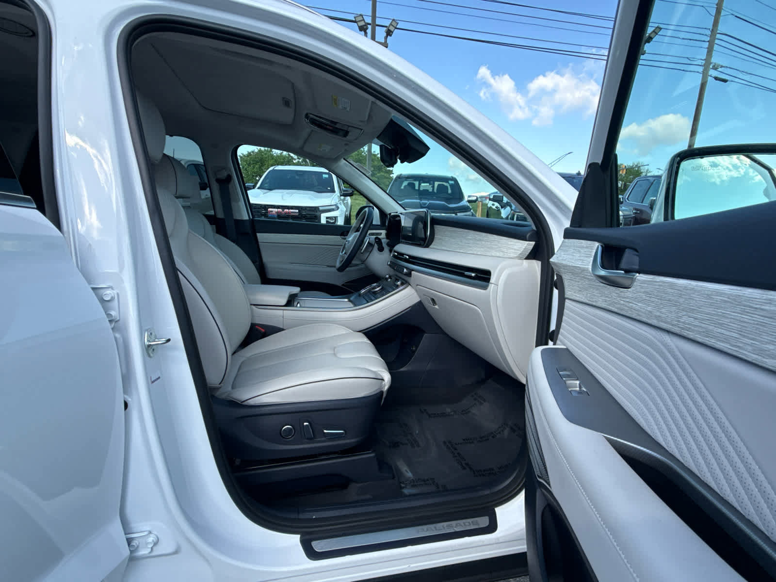 Used 2024 Hyundai Palisade Calligraphy AWD/4WD image 24