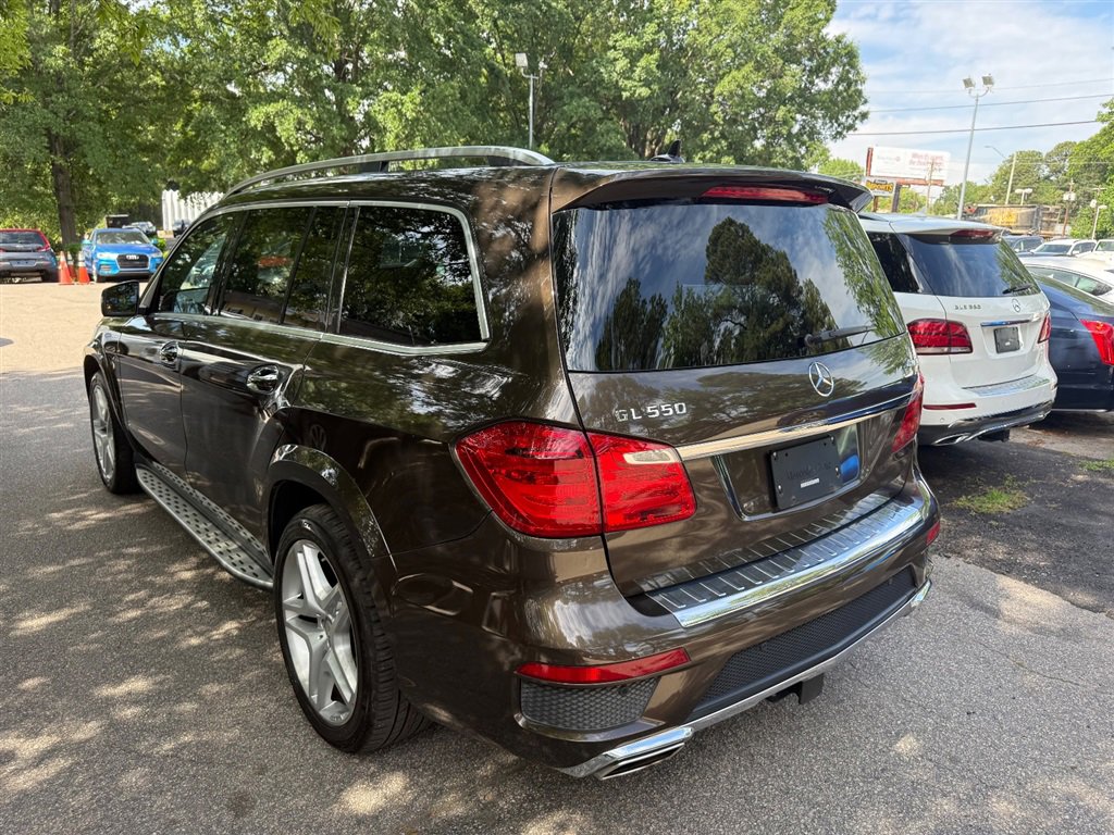 Used 2016 Mercedes-Benz GL 550 4MATIC image 8