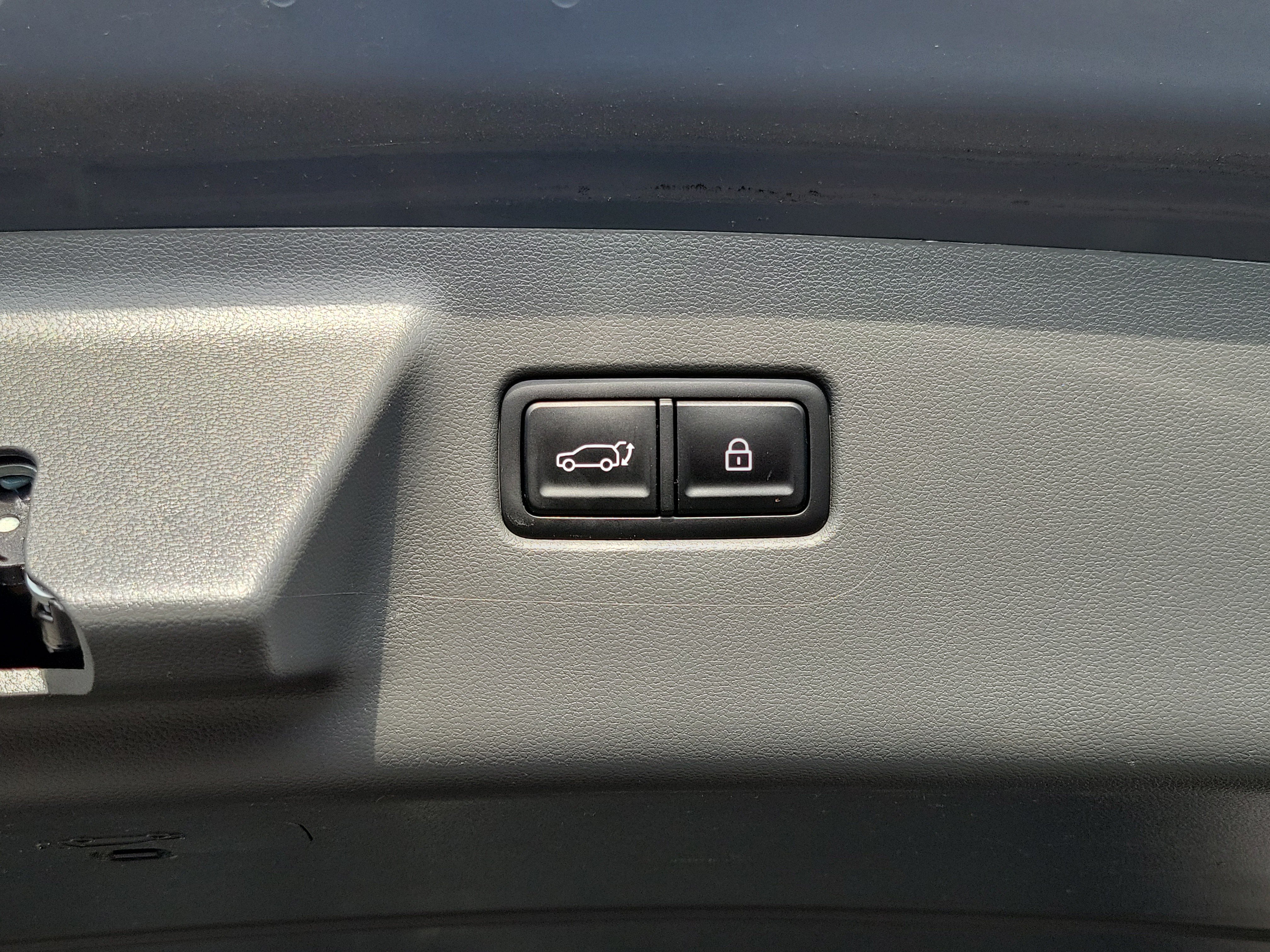 Certified 2025 Hyundai Santa Fe Limited AWD/4WD image 21