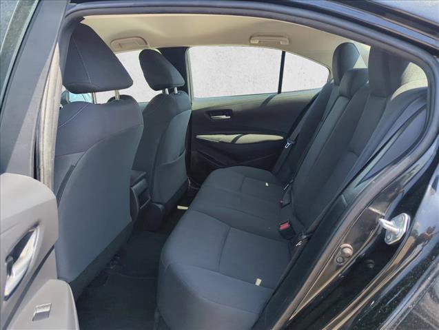 Used 2021 Toyota Corolla LE image 18