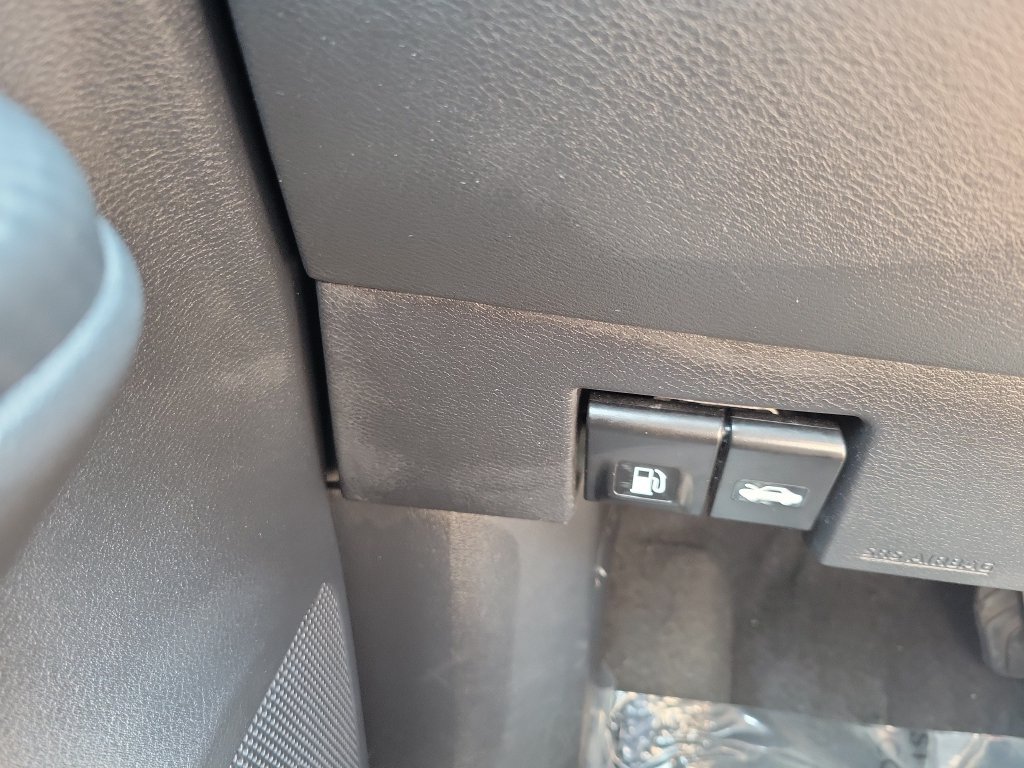 Certified 2025 Nissan Versa SV FWD image 28