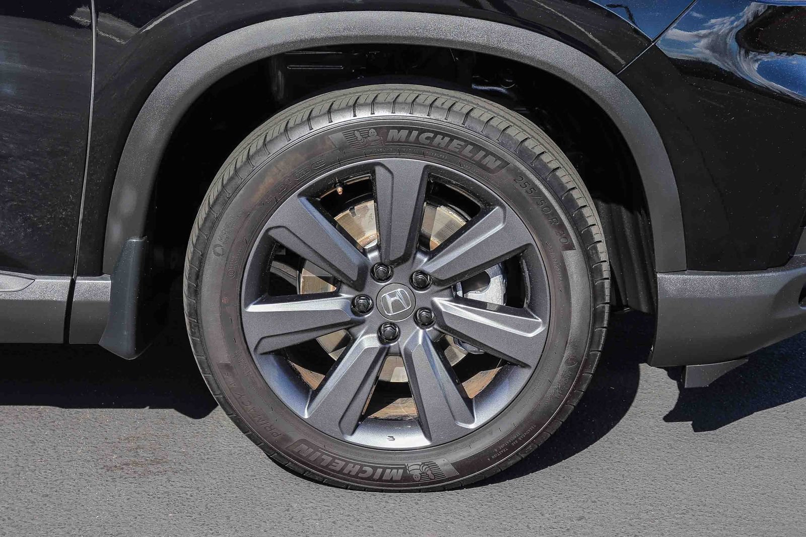 Used 2024 Honda Pilot Sport image 11