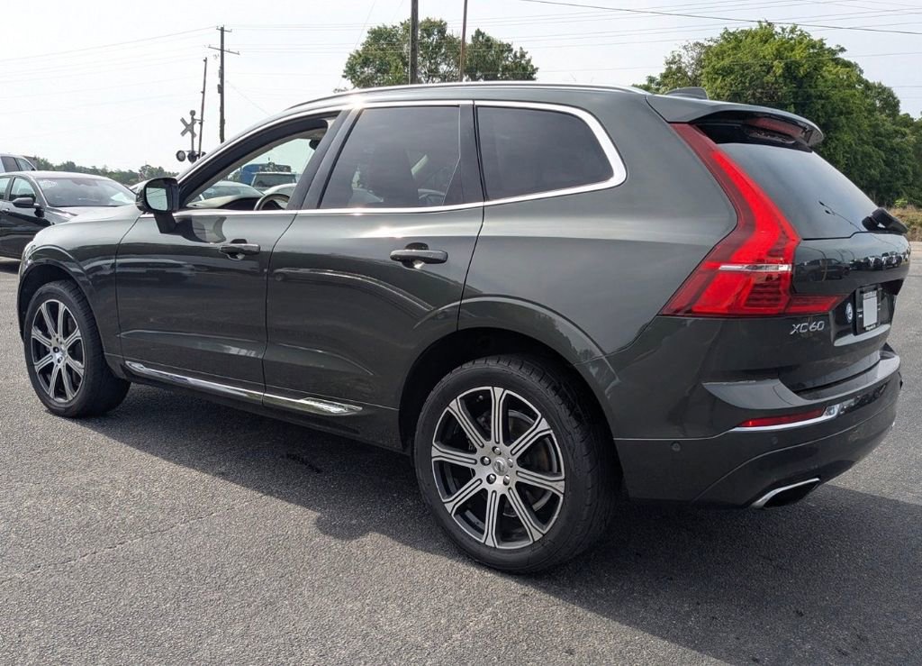 Used 2018 Volvo XC60 T6 Inscription w/ Luxury Seat Package AWD/4WD image 15