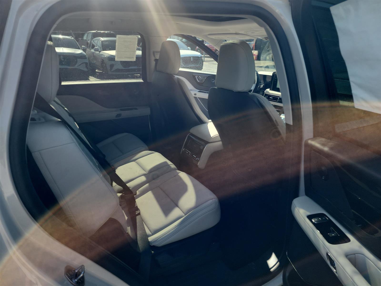 New 2025 Lincoln Aviator Reserve w/ Illumination Package RWD image 17