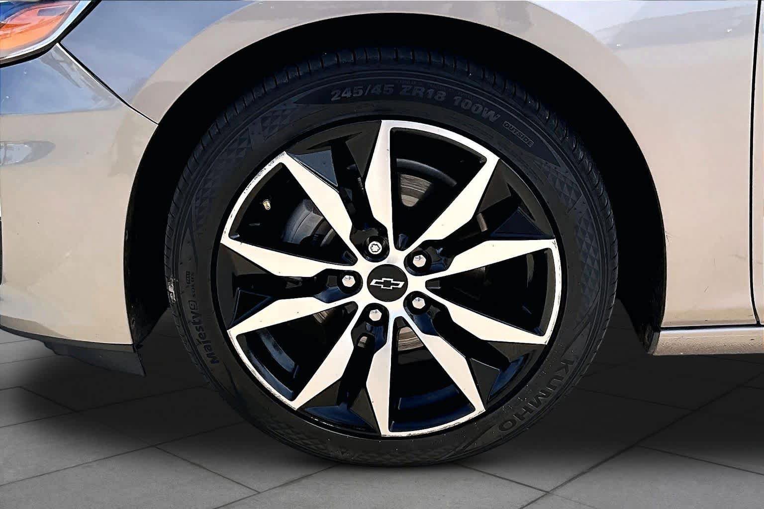 Used 2024 Chevrolet Malibu RS FWD image 8