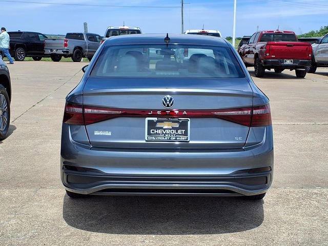 Used 2026 Volkswagen Jetta SE FWD image 6
