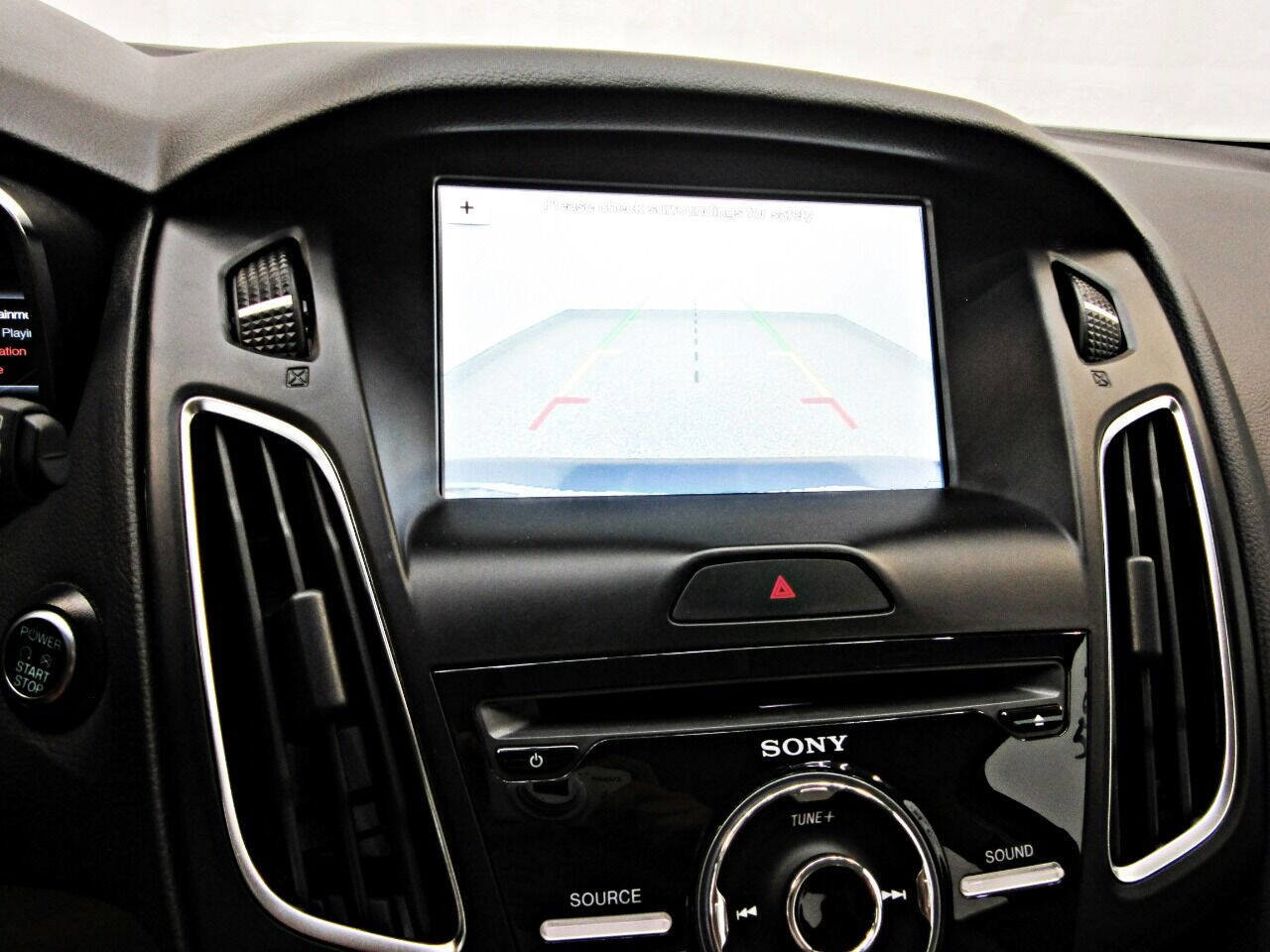 Used 2016 Ford Focus Electric 4dr Hatchback image 19