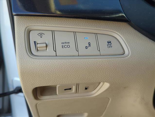 Used 2015 Hyundai Azera image 24