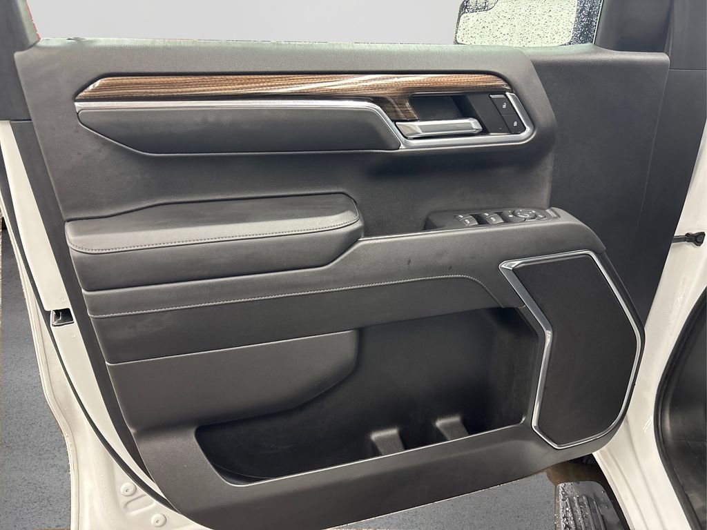 Used 2023 Chevrolet Silverado 1500 LT image 23