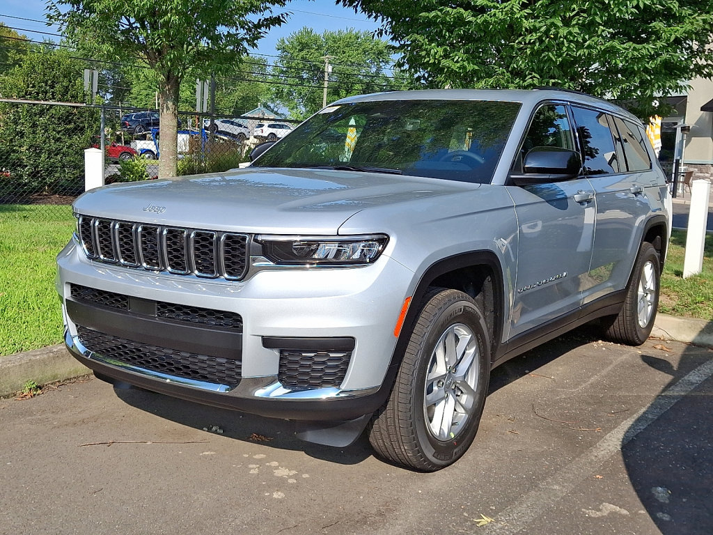 New 2025 Jeep Grand Cherokee L Laredo