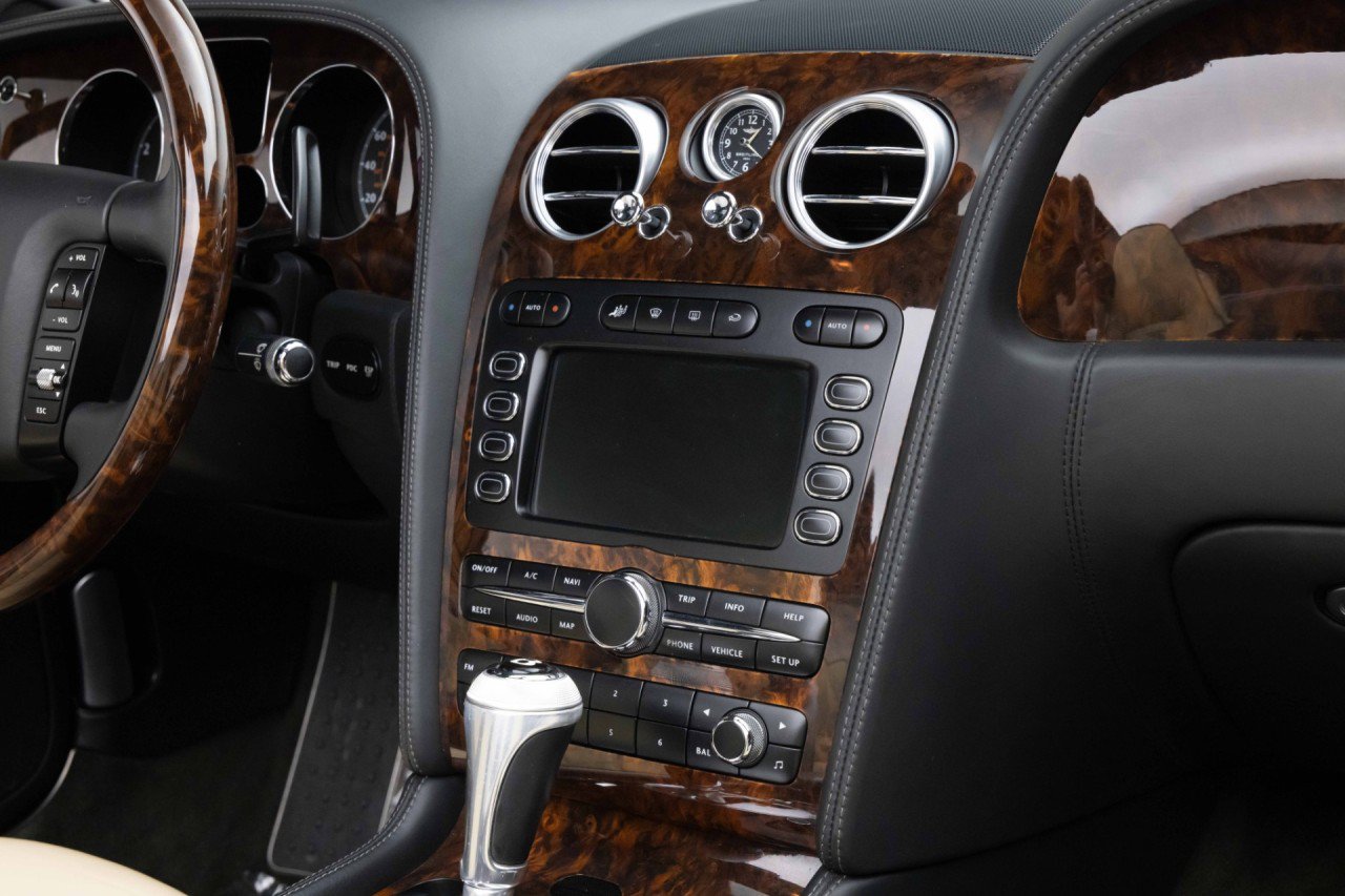 Used 2010 Bentley Continental GTC AWD/4WD image 34