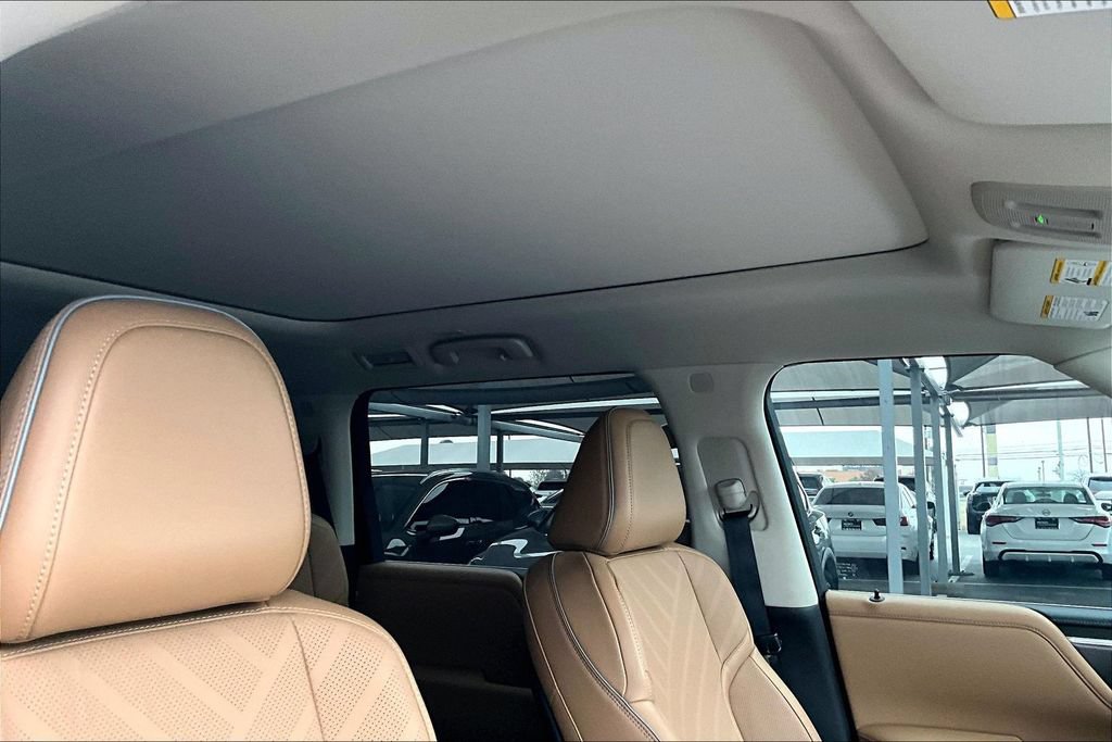 New 2026 INFINITI QX80 Luxe w/ Cargo Package AWD/4WD image 18