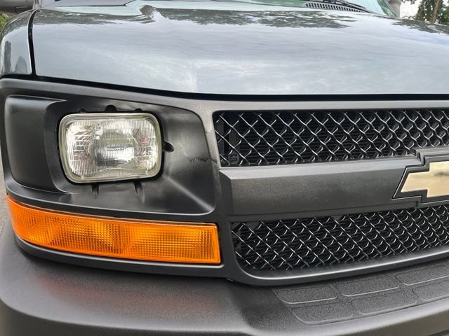 Used 2014 Chevrolet Express 1500 RWD image 10