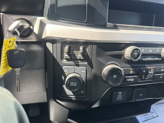 Used 2024 Ford F450 XL w/ XL Chrome Package image 47