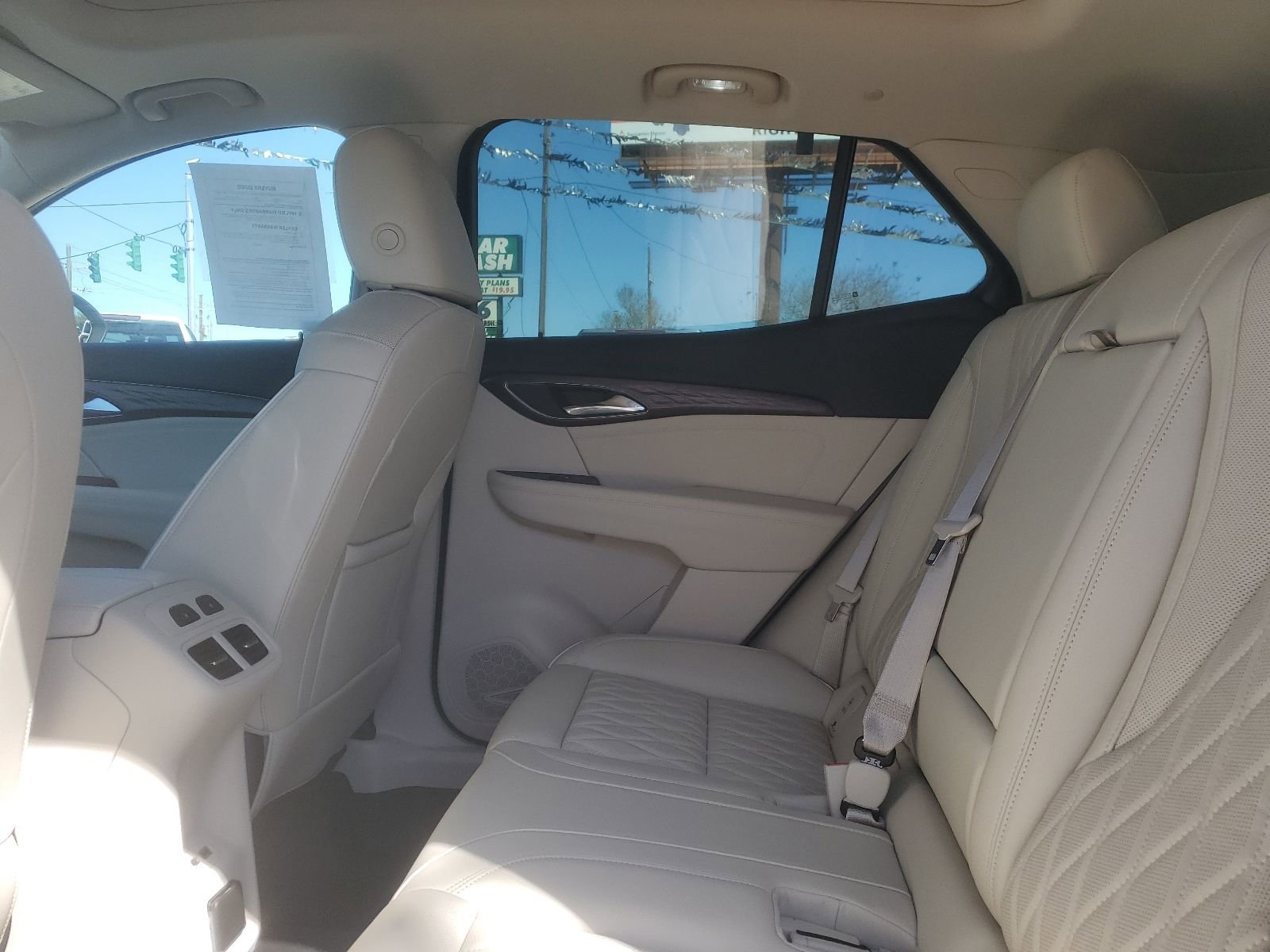 Used 2023 Buick Envision Avenir image 12