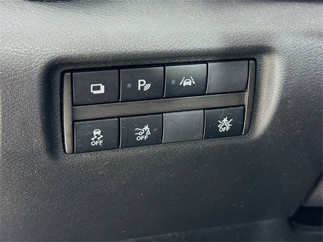 Used 2020 Nissan Versa S image 10