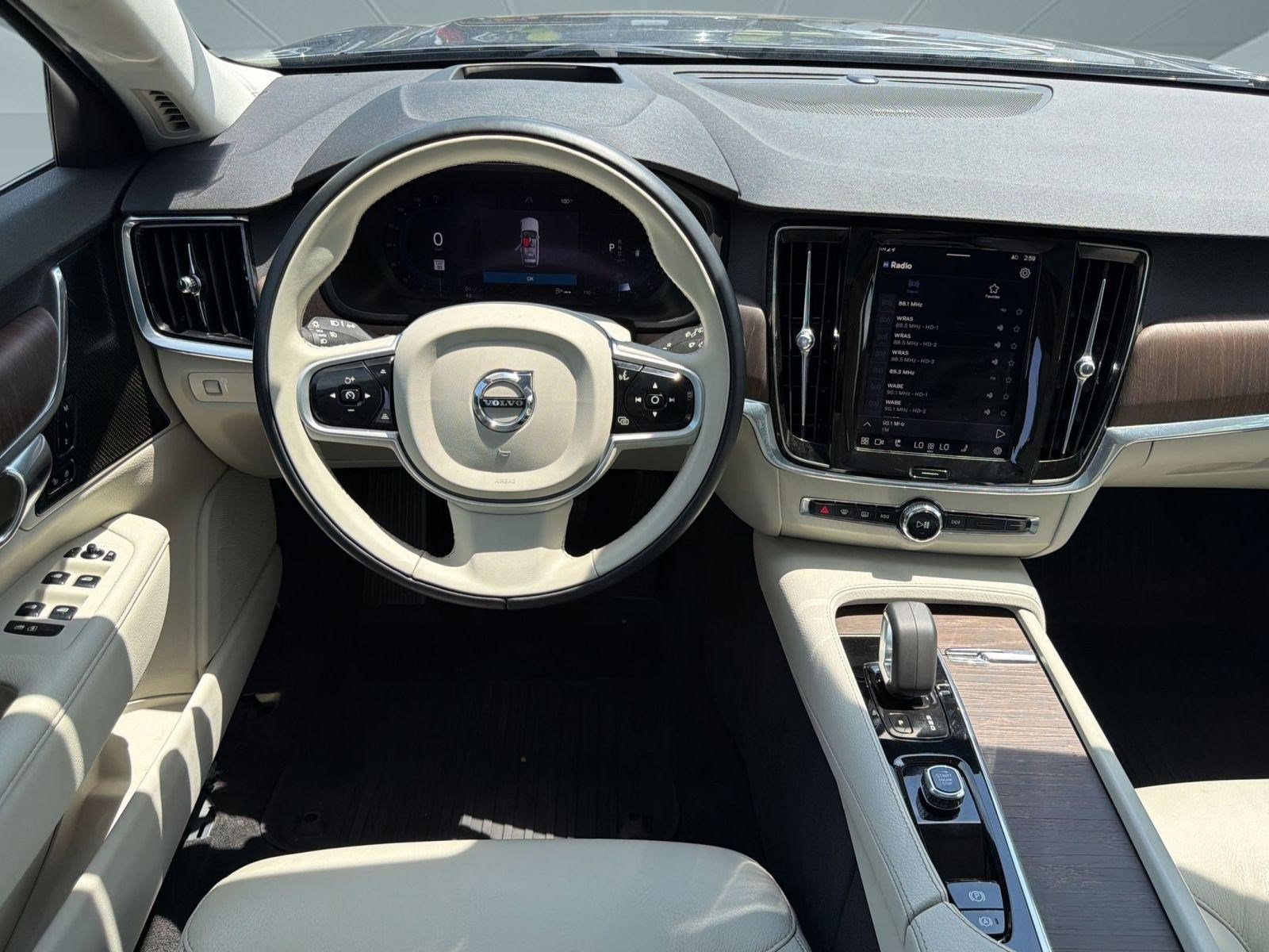 Certified 2022 Volvo V90 B6 Cross Country w/ Advanced Package AWD/4WD image 28