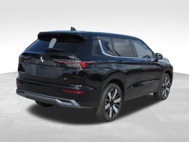 New 2026 Mitsubishi Outlander SE FWD image 3