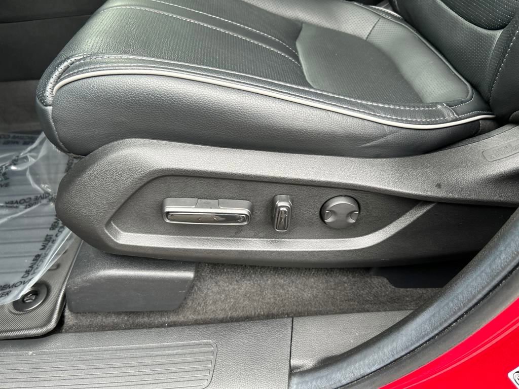 Used 2025 Honda Pilot Elite image 24