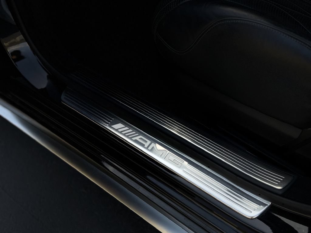 Used 2015 Mercedes-Benz S 63 AMG 4MATIC Sedan image 20