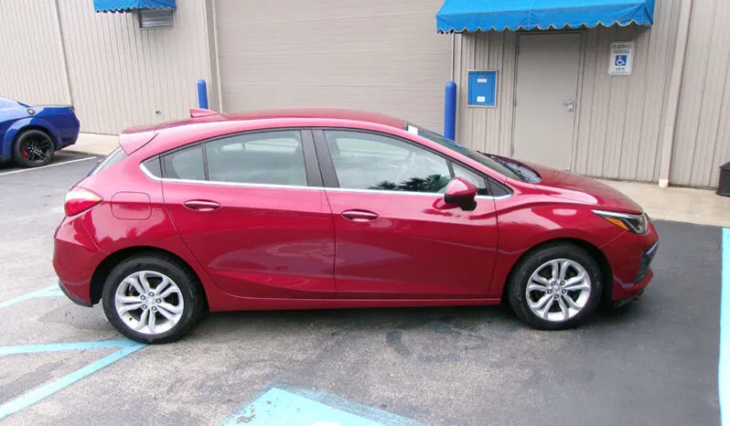 Used 2019 Chevrolet Cruze LT FWD image 6
