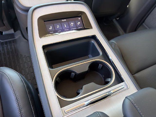 New 2026 Lincoln Navigator Reserve AWD/4WD image 16