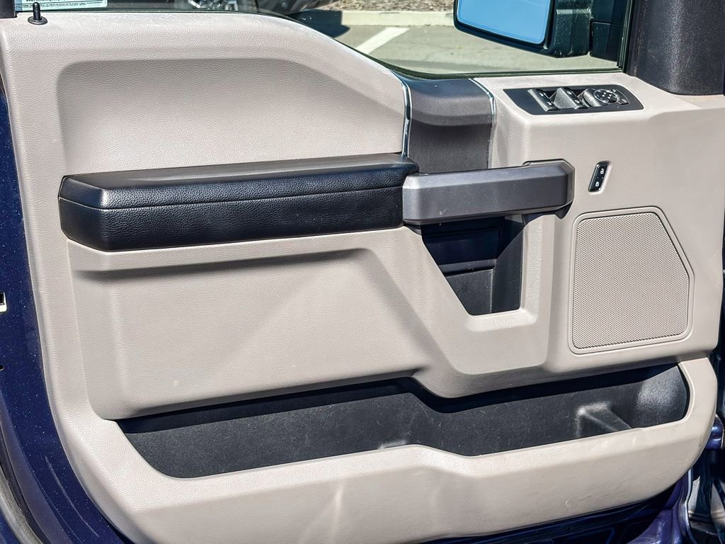 Used 2015 Ford F150 XLT w/ Equipment Group 302A Luxury image 46