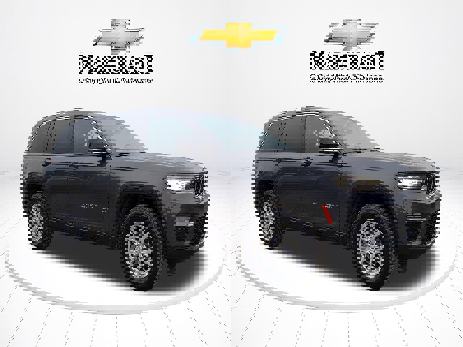 Used 2023 Jeep Grand Cherokee Limited image 2