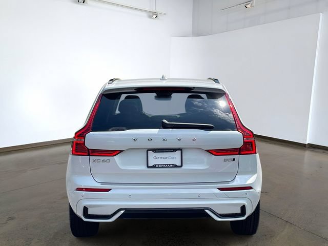 Used 2023 Volvo XC60 B5 Plus w/ Protection Package Premier AWD/4WD image 5