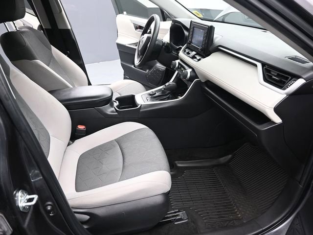 Certified 2022 Toyota RAV4 XLE image 28