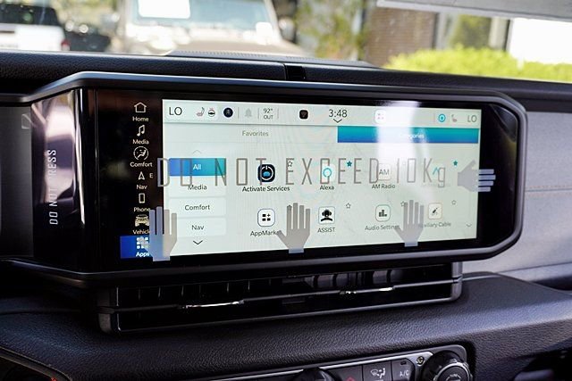 New 2025 Jeep Gladiator Sport S image 30