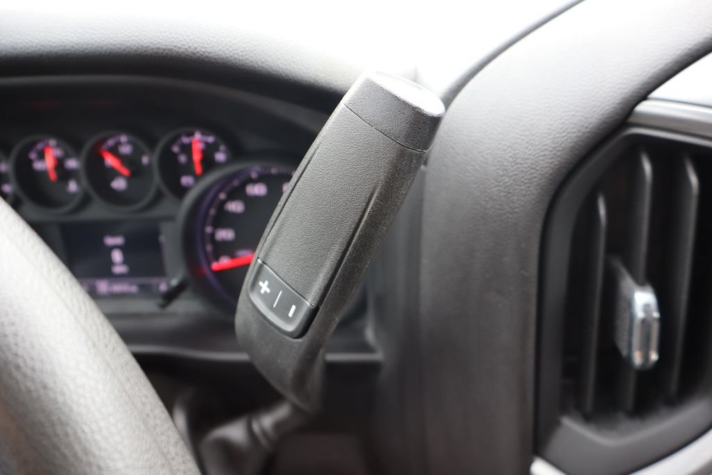 Used 2023 Chevrolet Silverado 1500 Custom AWD/4WD image 8