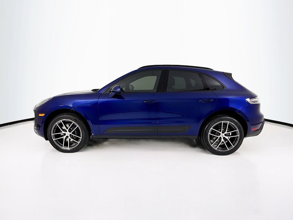 New 2026 Porsche Macan AWD/4WD image 2
