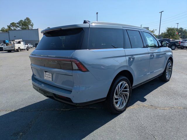 New 2025 Lincoln Navigator Reserve image 4