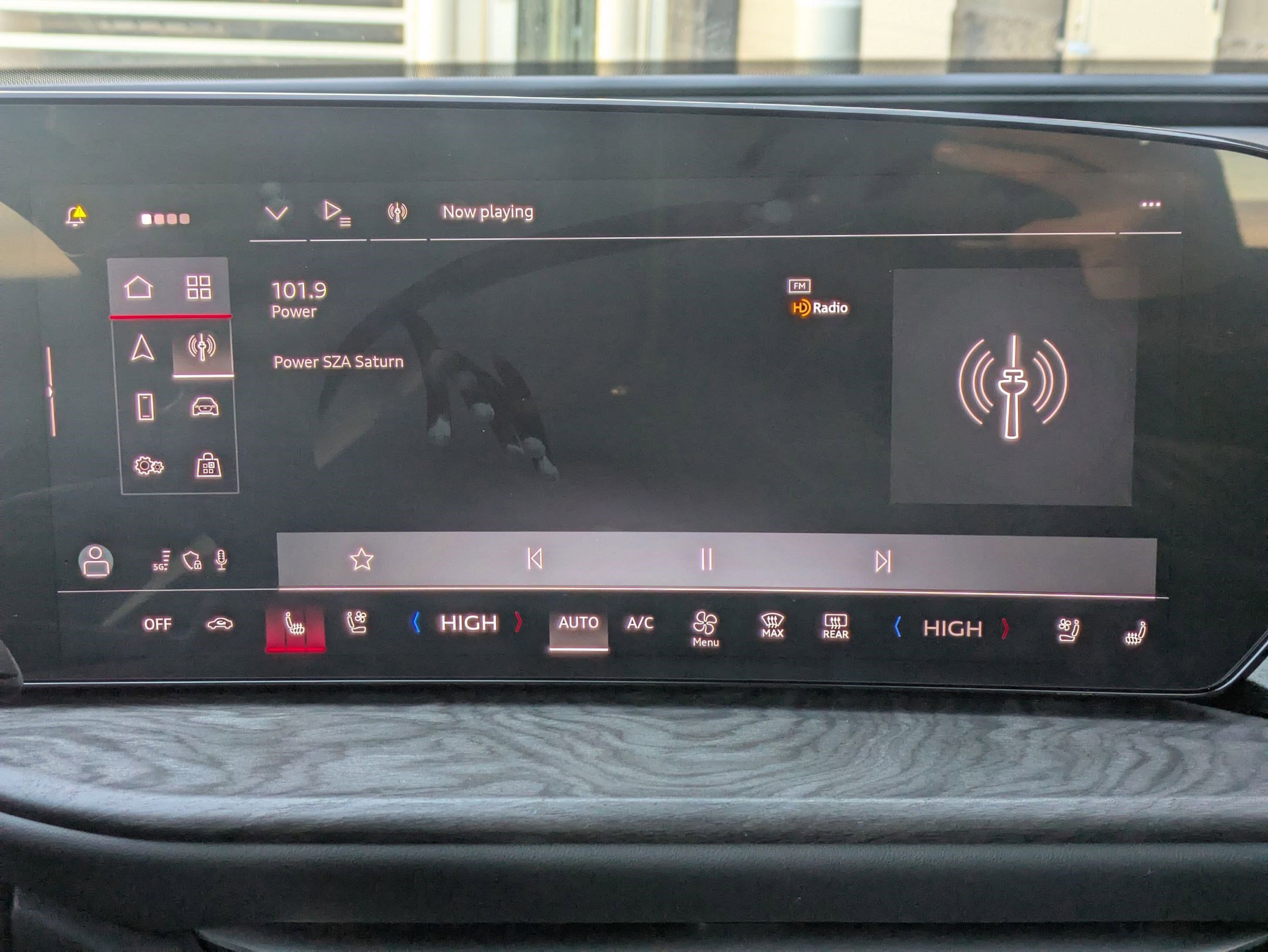 Used 2025 Audi Q5 Premium Plus image 17